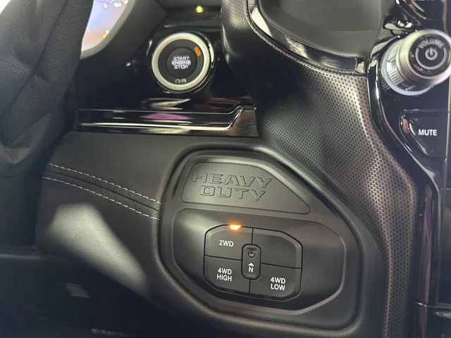 2026 RAM 3500 Limited - Photo 17