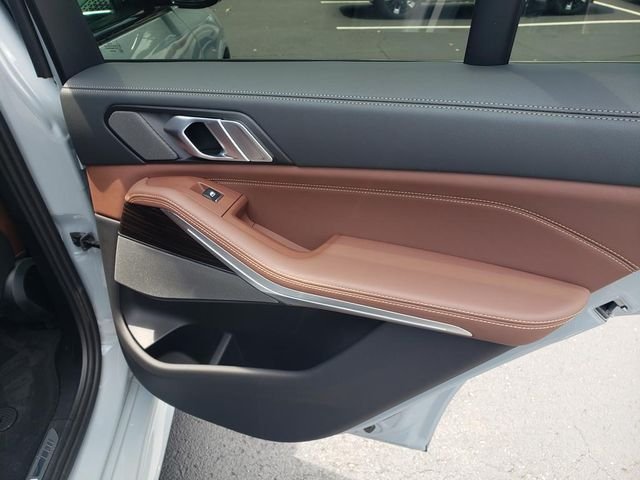 Used 2024 Gray Metallic BMW xDrive40i image 19