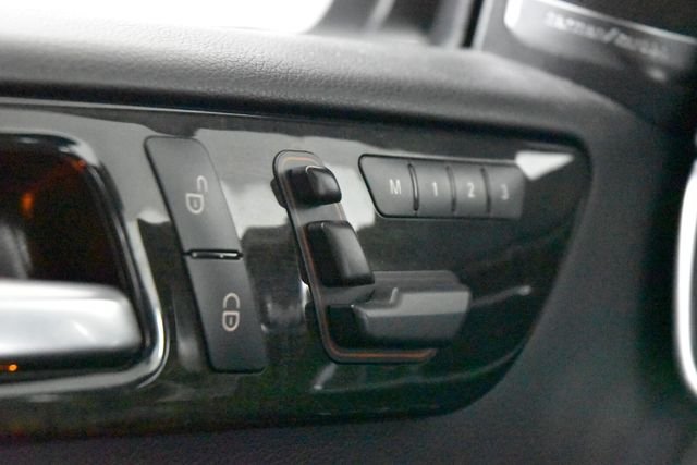 Used 2016  Mercedes-Benz GL 450 image 29