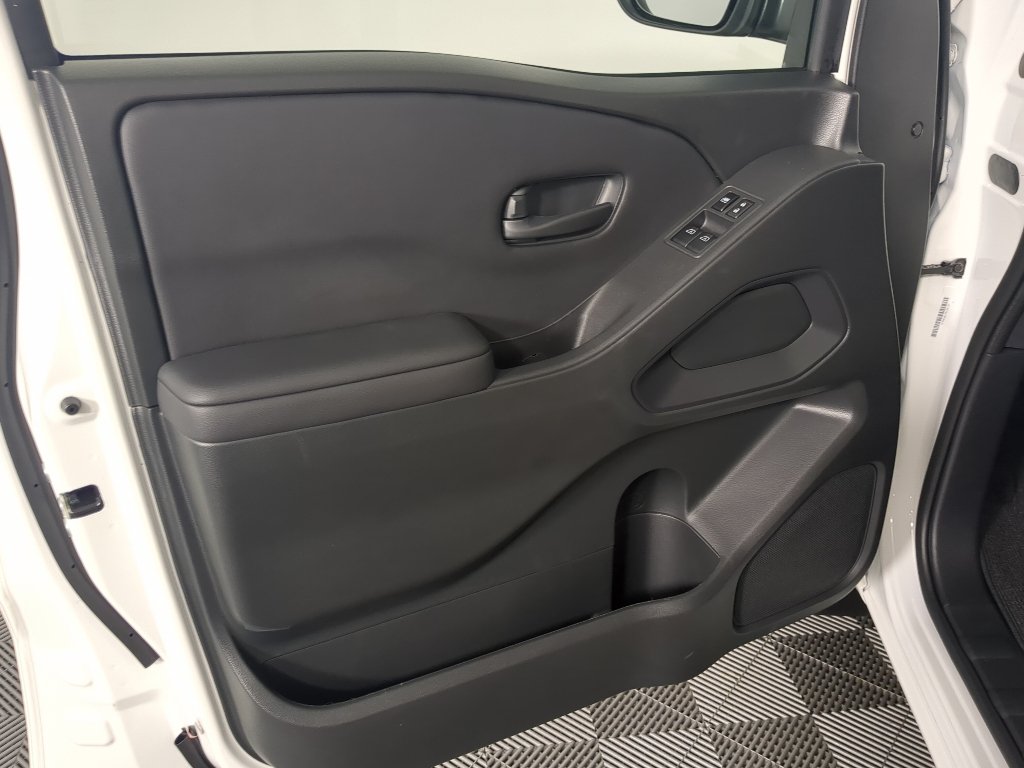 New 2026 Glacier White Nissan King Cab® S image 11