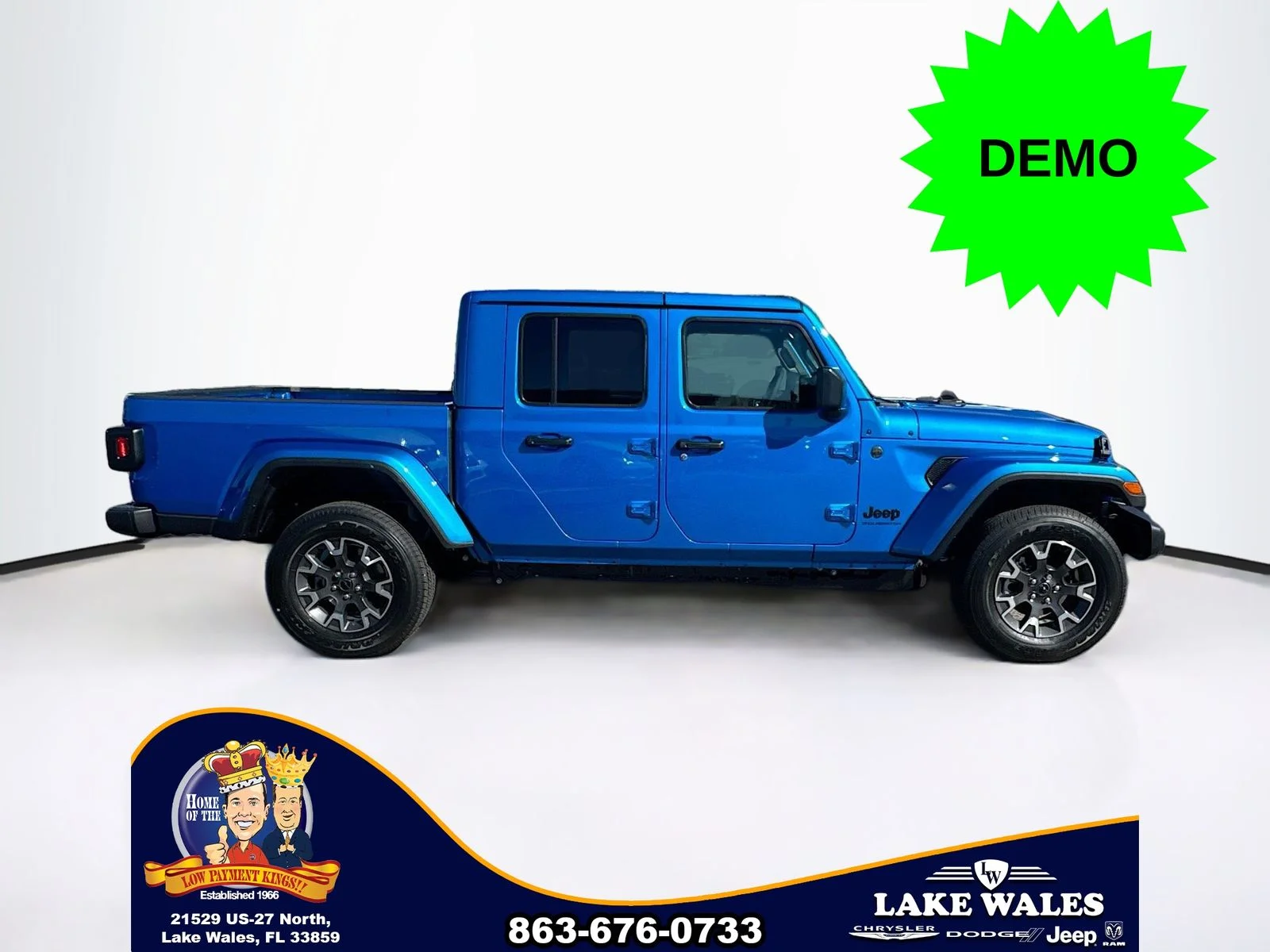 New 2026 Hydro Blue Pearl-Coat Exterior Paint Jeep  image 7