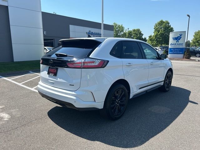 Used 2023 White Ford SE image 7