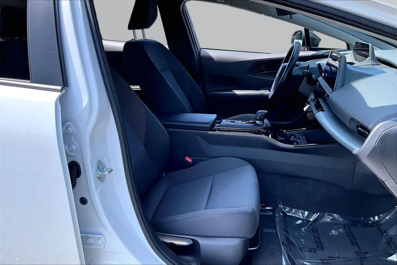 Used 2024 Wind Chill Pearl Toyota LE image 9