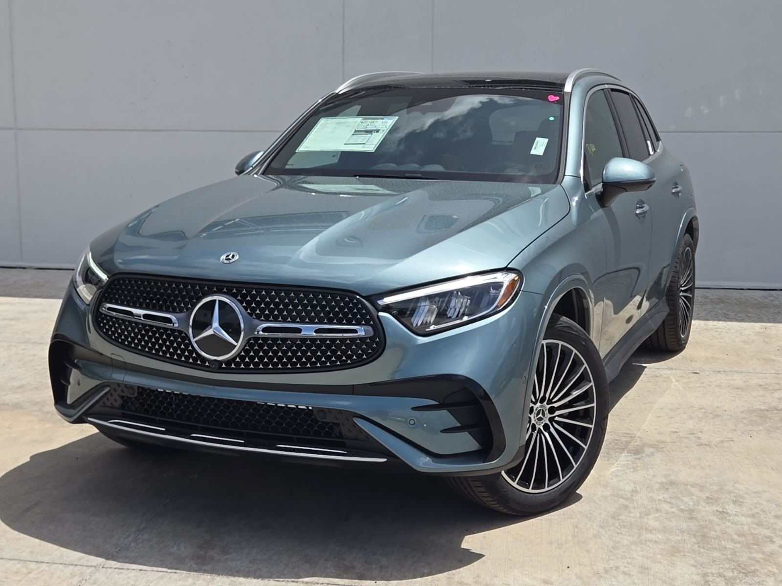 2026 Mercedes-Benz GLC