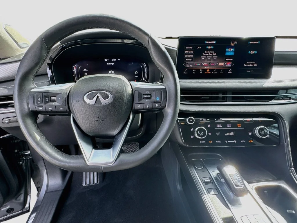 Certified Used 2023 Gray INFINITI LUXE image 12