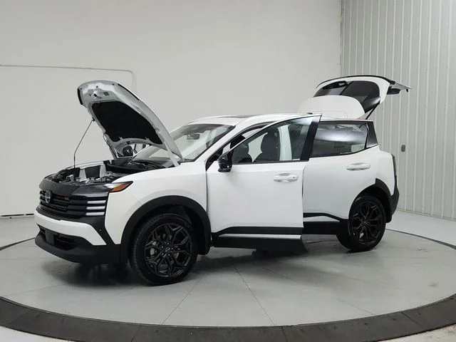 New 2026 White Nissan SR image 11