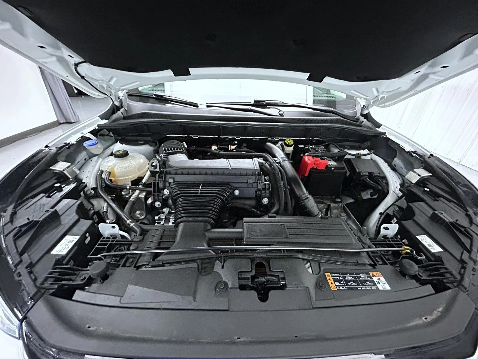 Used 2023 White Ford Platinum image 24