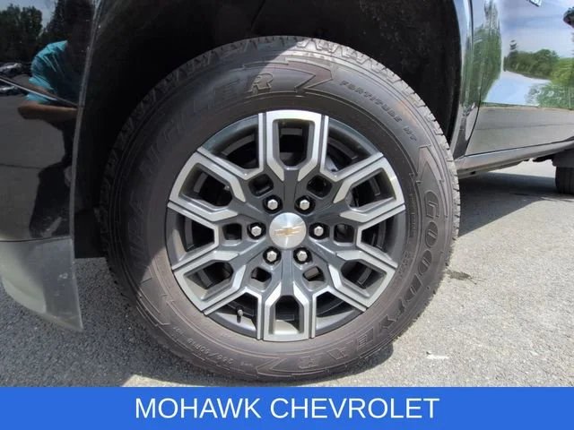 Used 2024 Black Chevrolet LT image 7