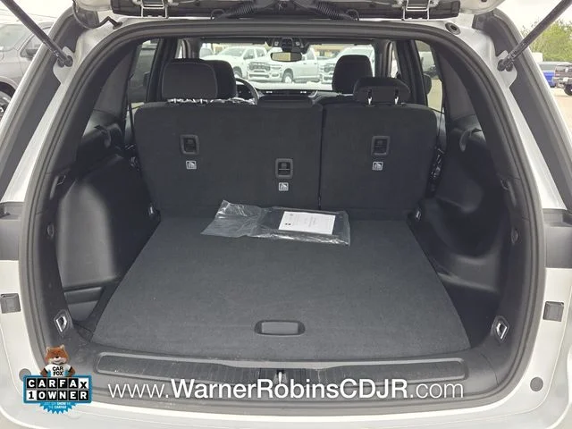 Used 2024 Silver Jeep Laredo image 14