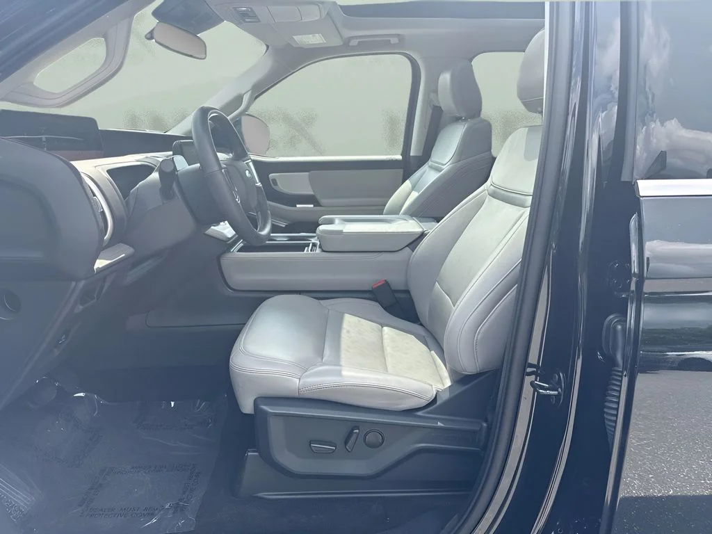 Used 2025 Black Ford Active image 5