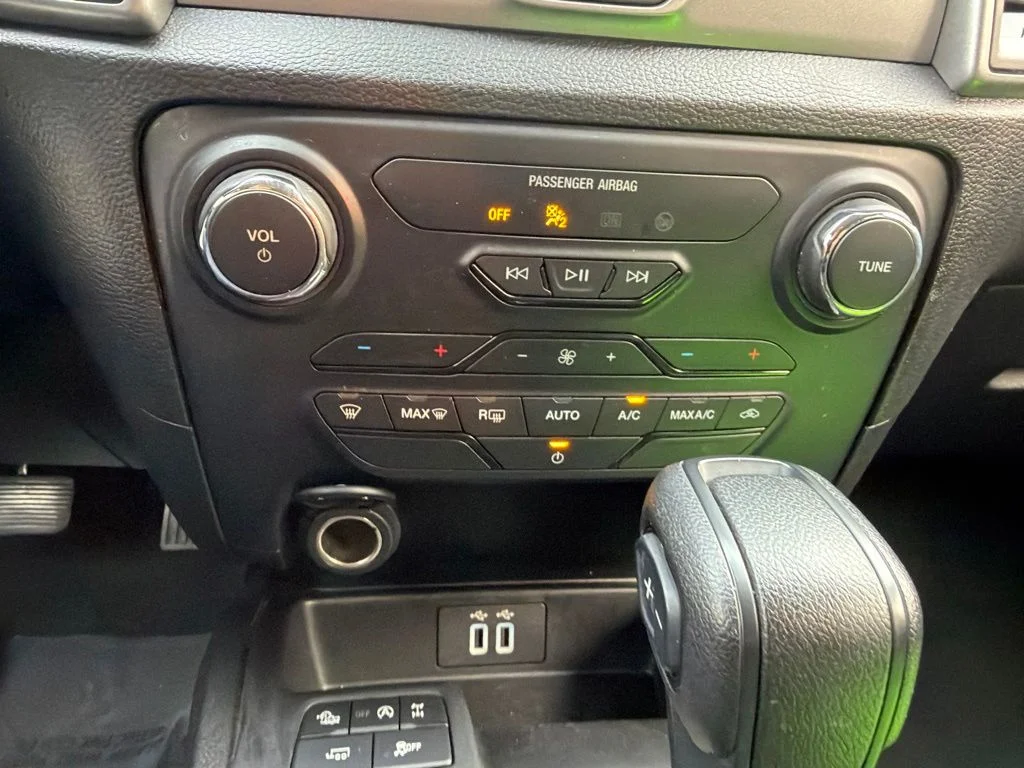 Used 2022 Green Ford XL image 21