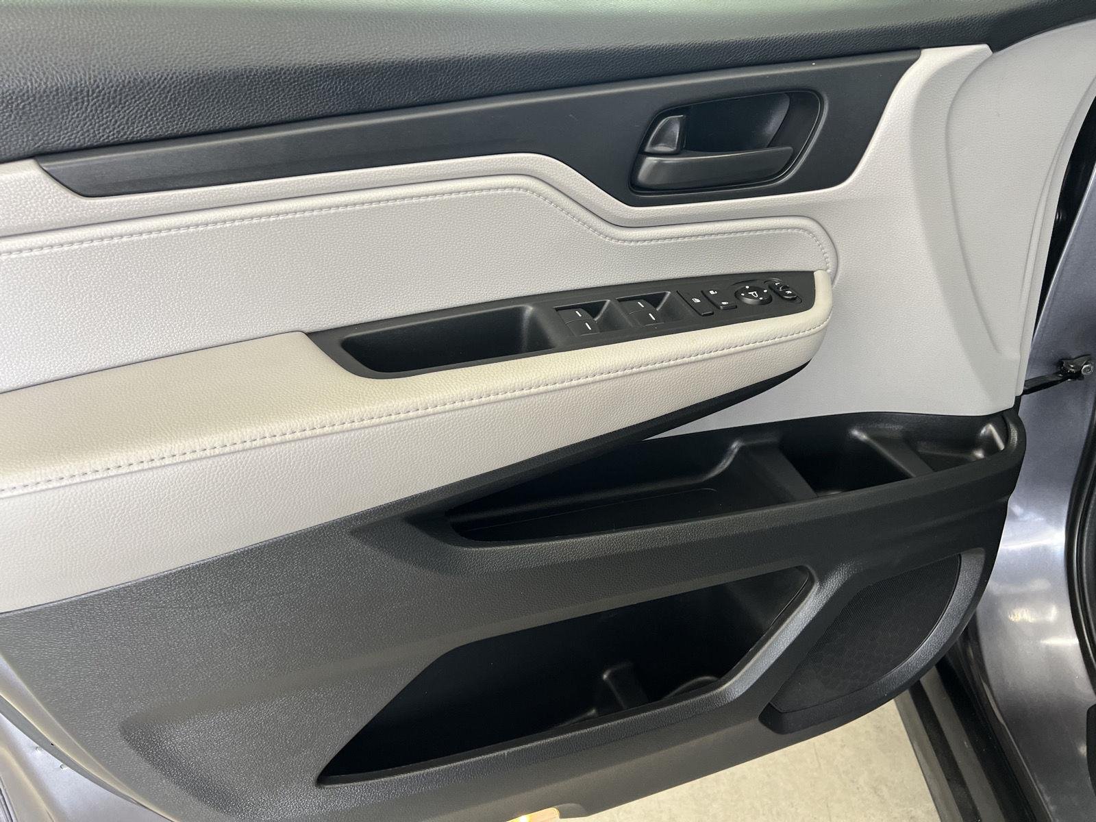 2018 Honda Odyssey EX - Photo 12