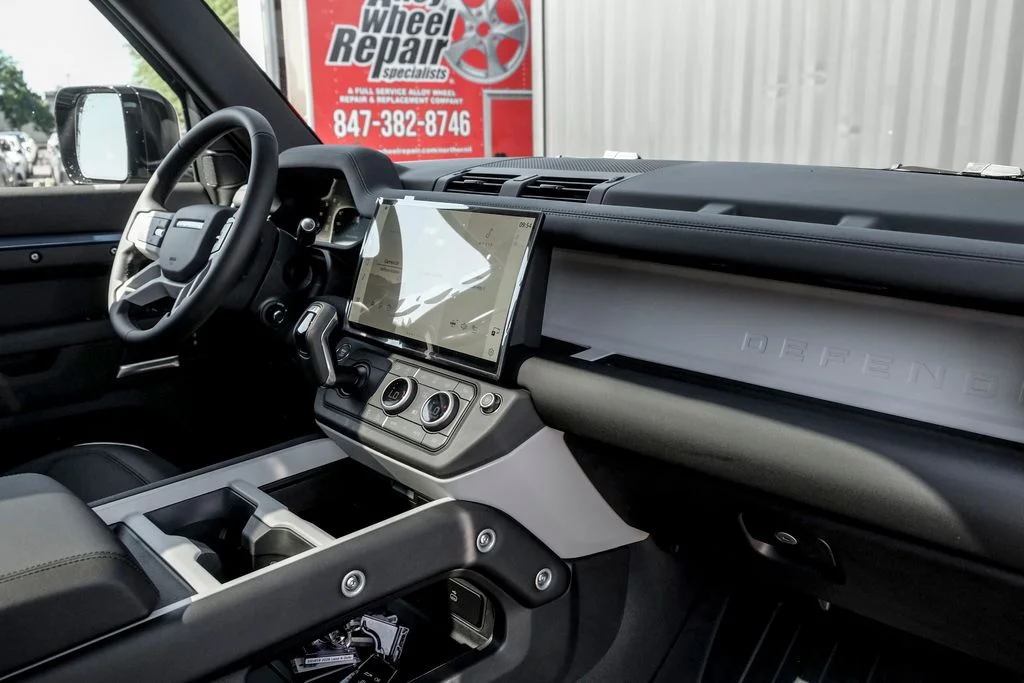 New 2026 Tasman Blue Land Rover S image 21