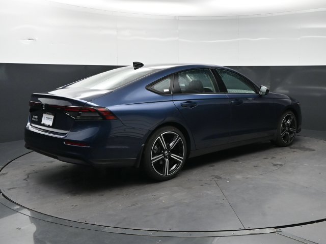 New 2026 Canyon River Blue Metallic Honda SE image 5
