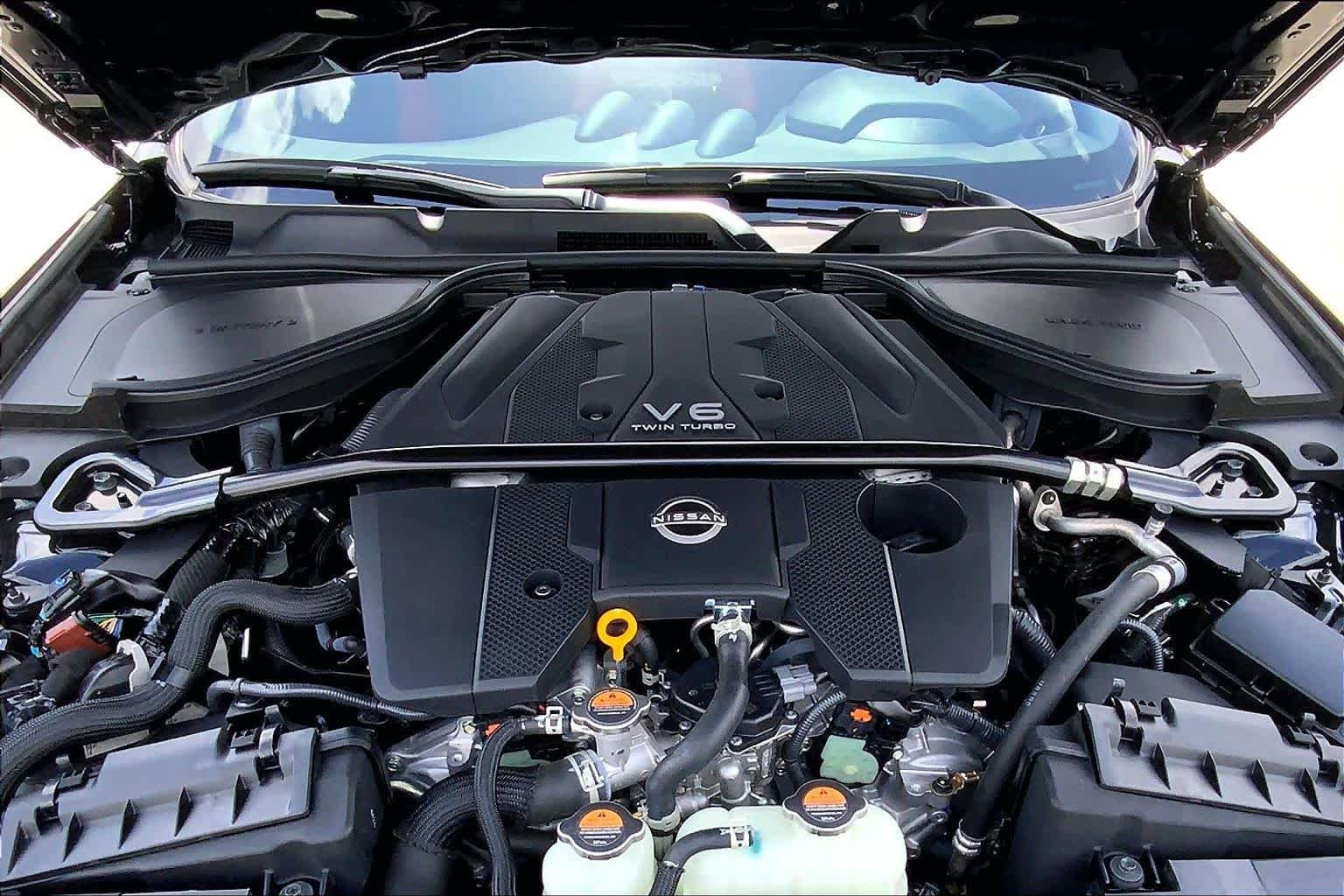 Used 2025 Black Diamond Pearl Nissan Performance image 27