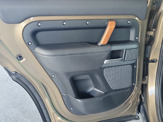 Used 2023 Gondwana Stone Metallic Land Rover X image 16