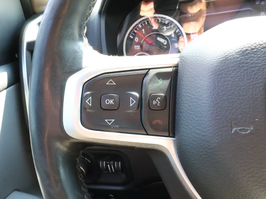 Used 2019 White Ram Big Horn/Lone Star image 23