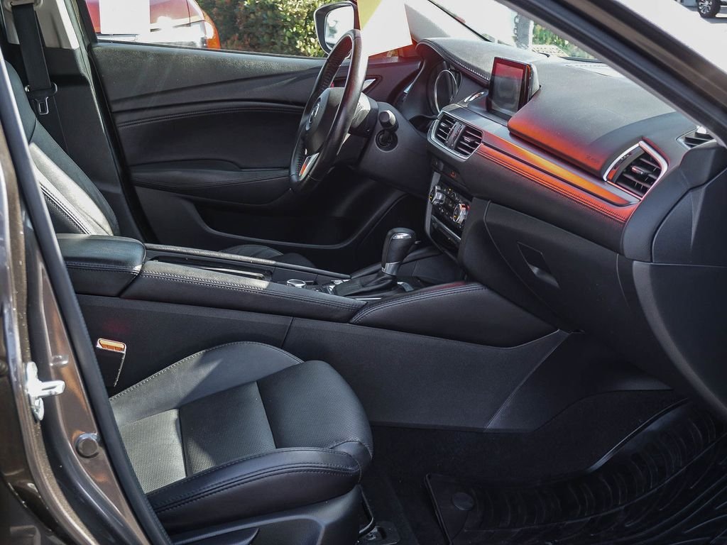 Used 2016 Silver Mazda i Touring image 12