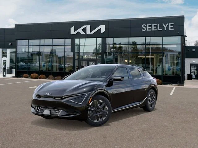 2025 Kia EV6 Light L/R AWD's photo