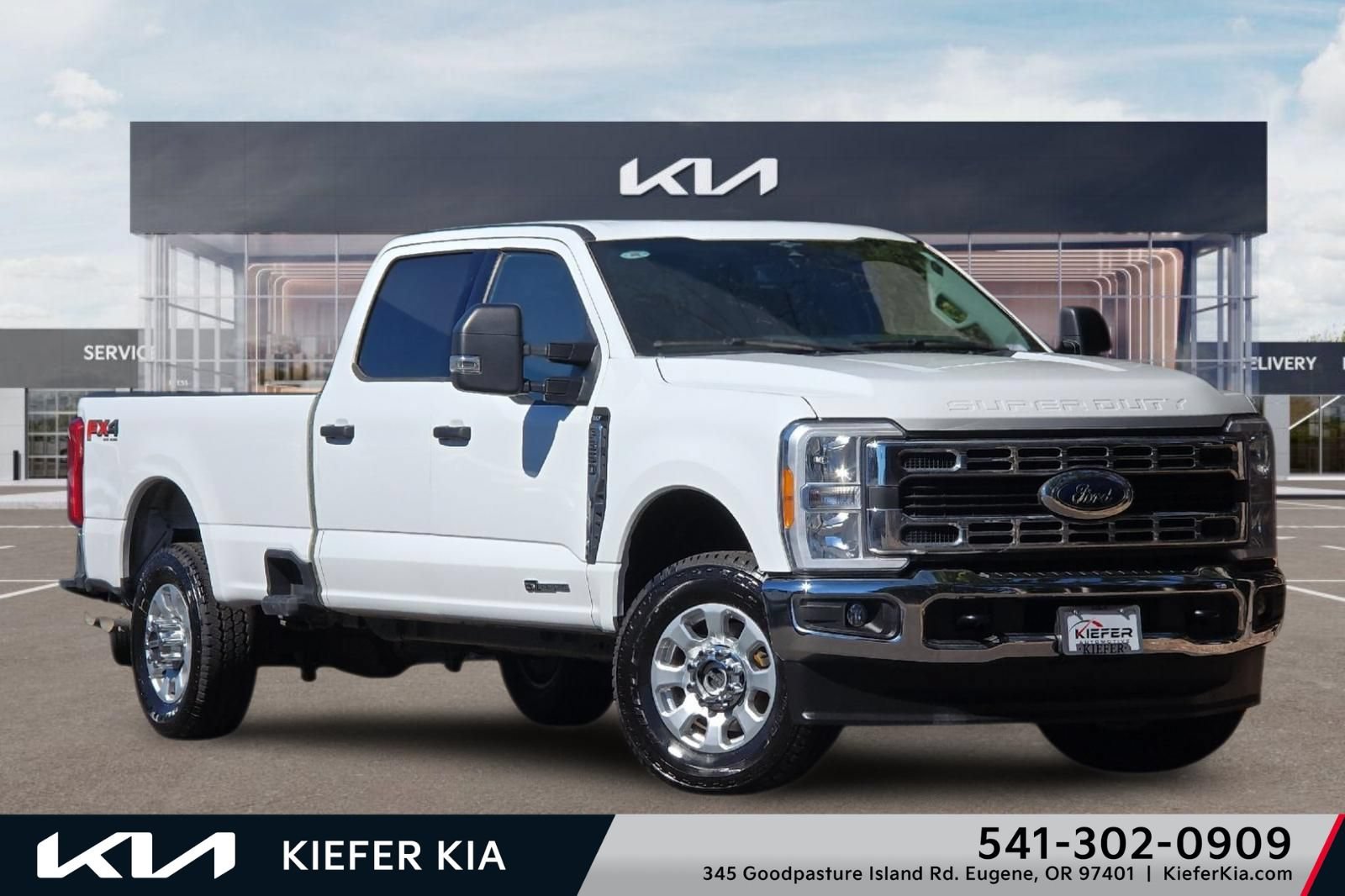 Used 2023  Ford XLT image 1