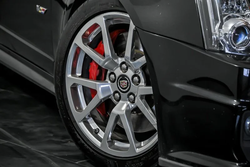 Used 2013 Black Diamond Tricoat Cadillac  image 3