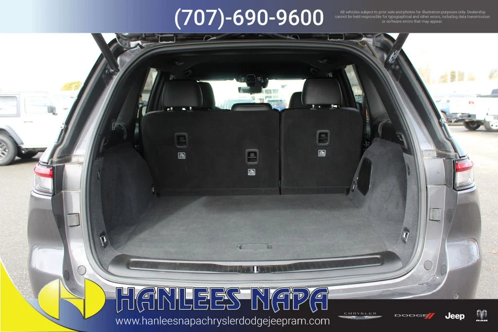Used 2023 Gray Jeep Trailhawk 4xe image 12
