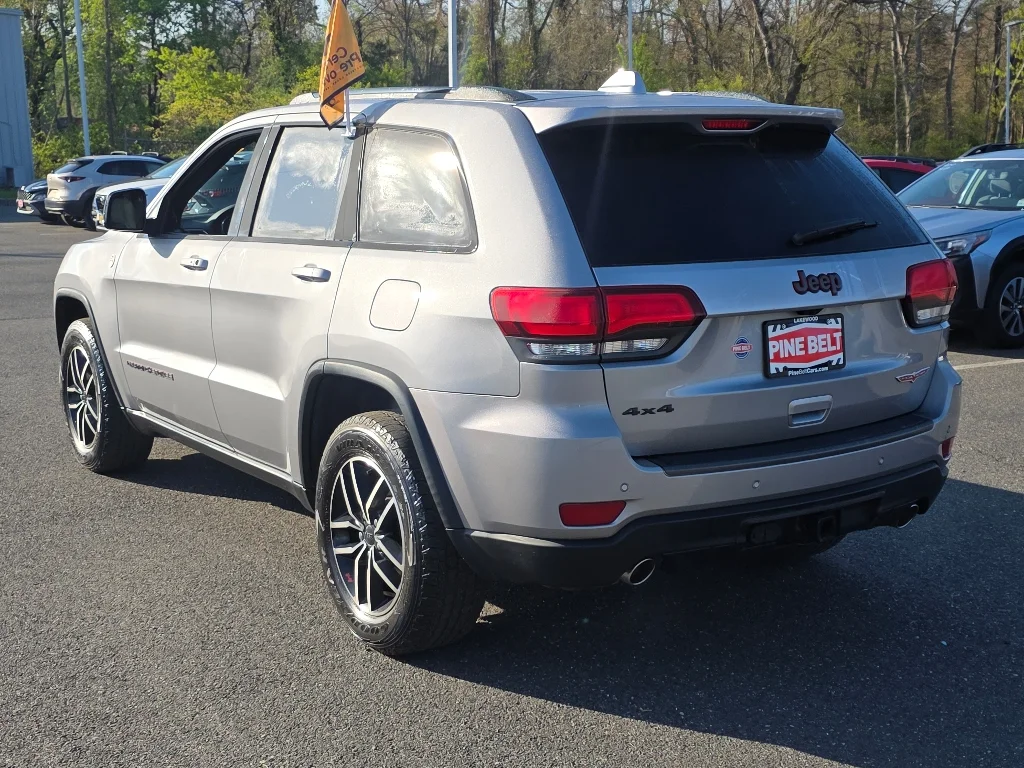 Used 2020 Billet Silver Metallic Clear Coat Jeep Trailhawk image 13