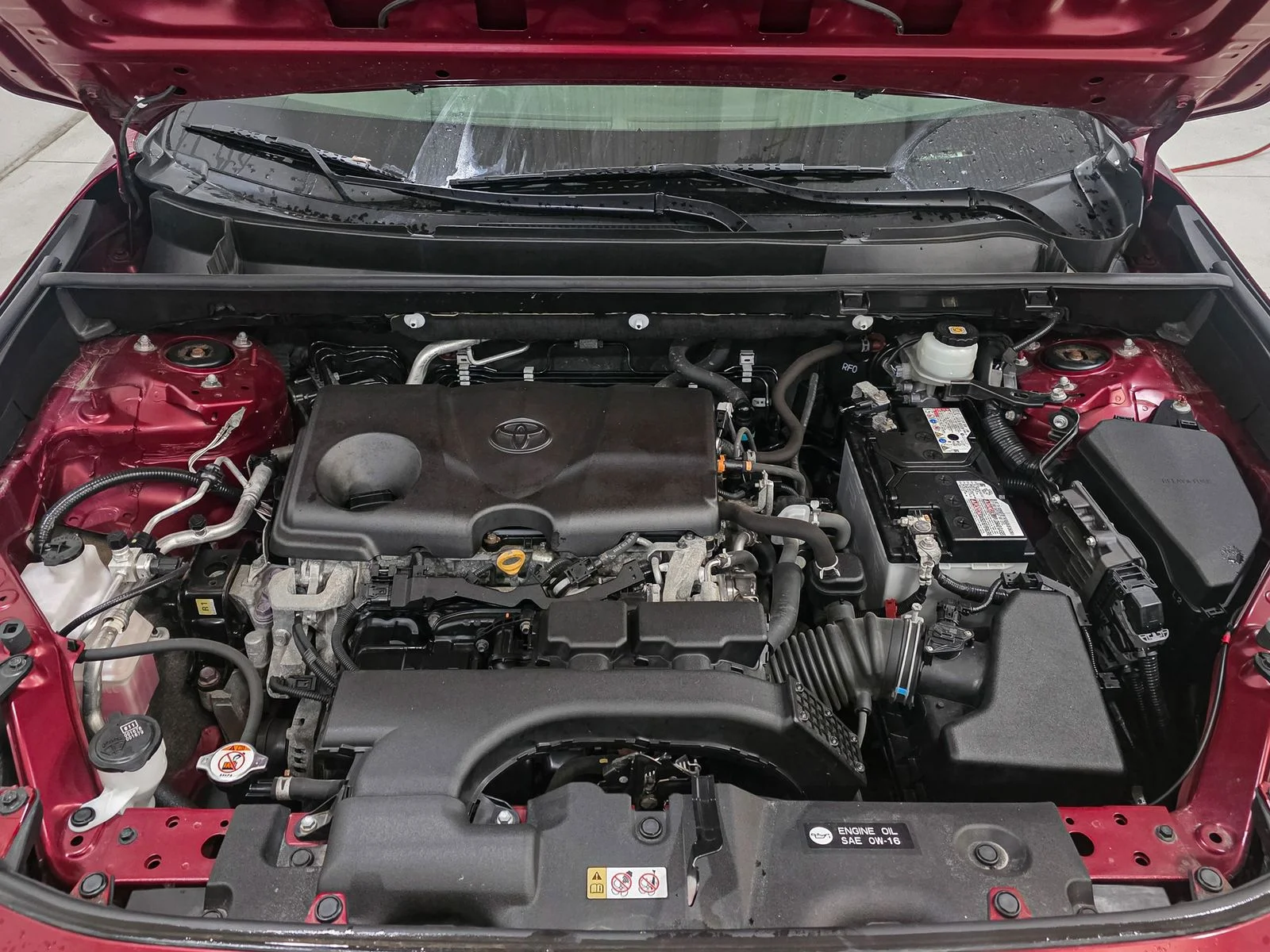 Certified Used 2019 Pearl Toyota LE image 16