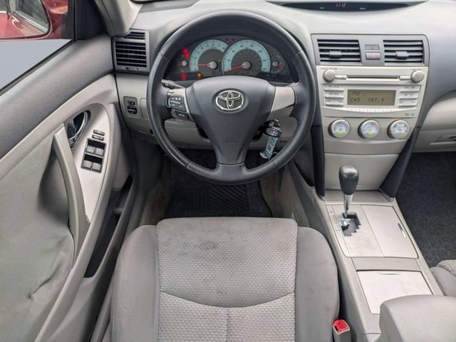 Used 2010  Toyota LE image 14