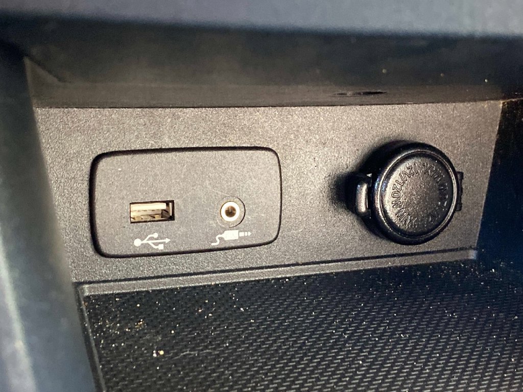 Used 2021 Gray Subaru Base image 32