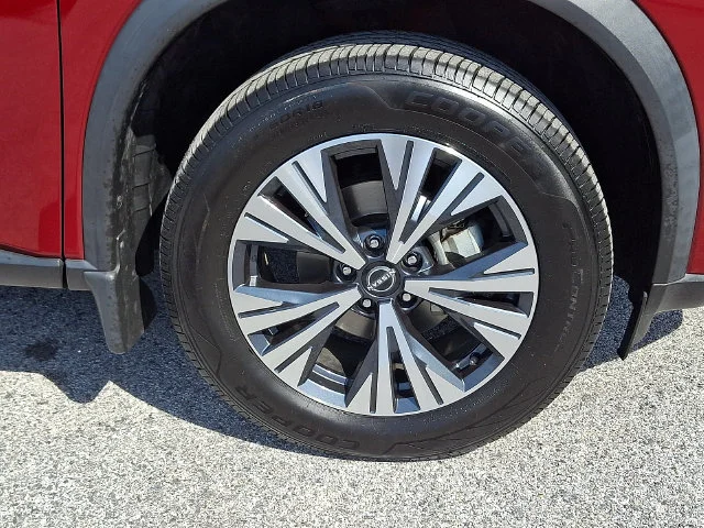 Used 2023 Red Nissan SV image 8