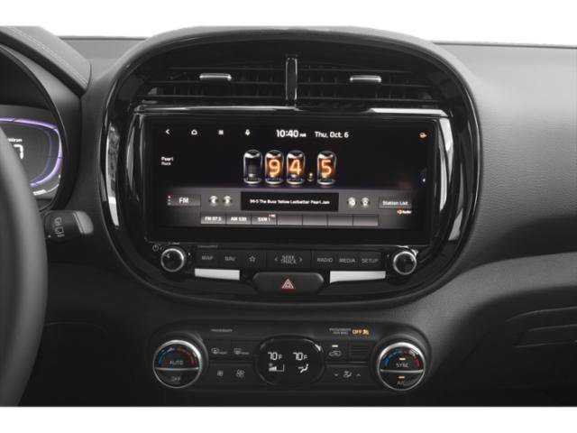 Used 2023 Snow White Pearl Kia GT-Line image 22
