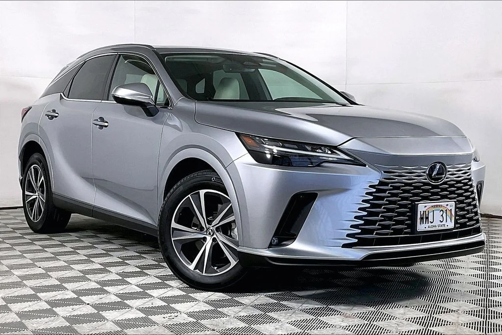 Used 2023  Lexus 350 image 12