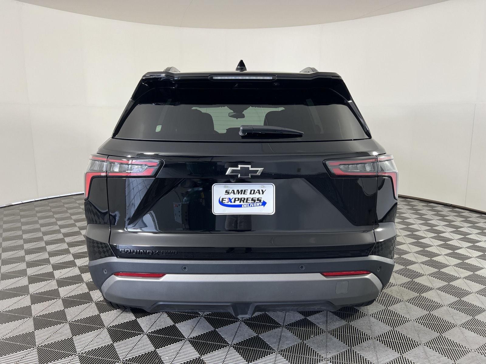 Used 2026 Mosaic Black Metallic Chevrolet AWD LT image 24