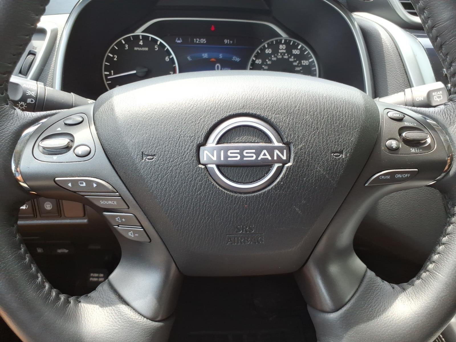 Used 2023 Pearl White Tricoat Nissan SL image 15