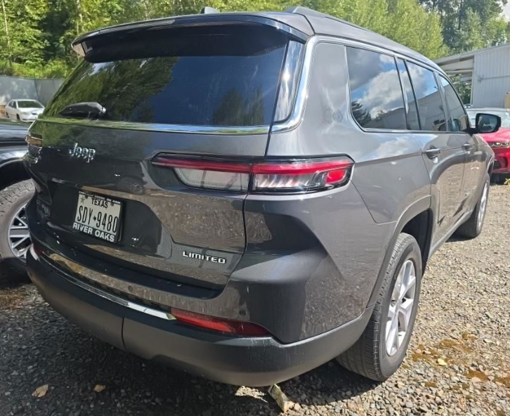 Used 2022 Gray Jeep Limited image 3