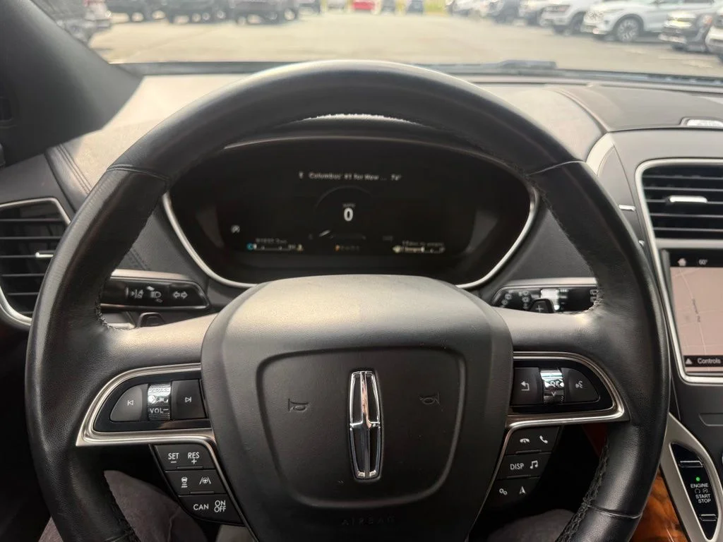 Used 2019 Black Lincoln Reserve image 26