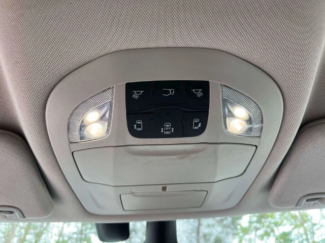 Certified Used 2022 Velvet Chrysler Touring L image 36