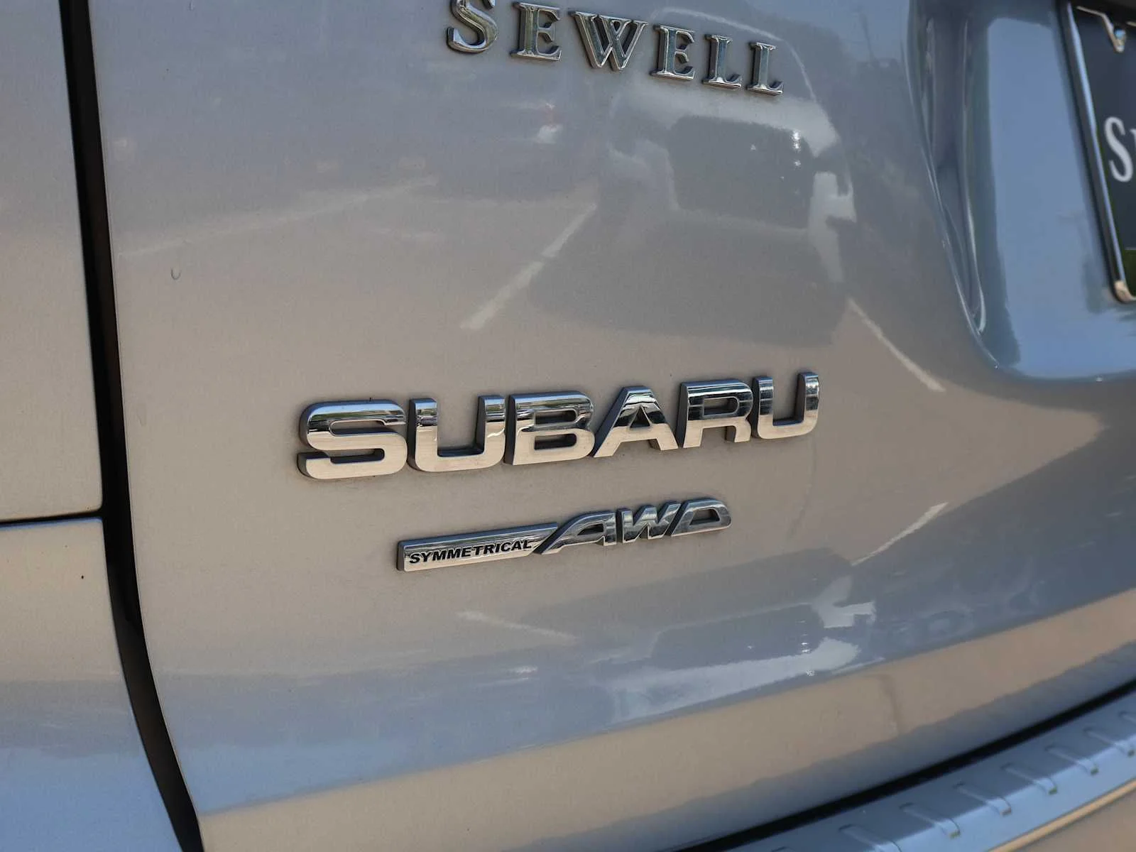 Used 2020 Ice Silver Metallic Subaru Limited image 12
