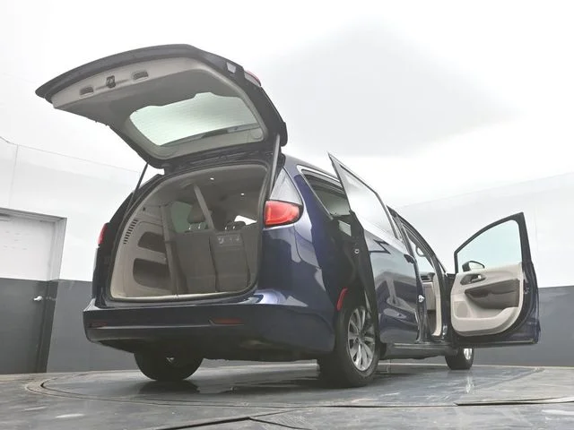 Used 2017 Blue Chrysler Touring image 54