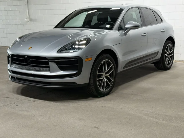 2026 Porsche Macan 