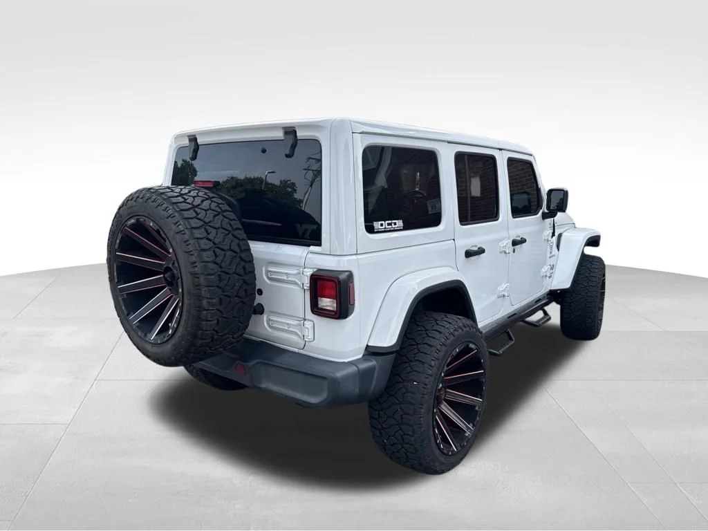 Used 2020 White/off-white Jeep Unlimited Sahara image 8