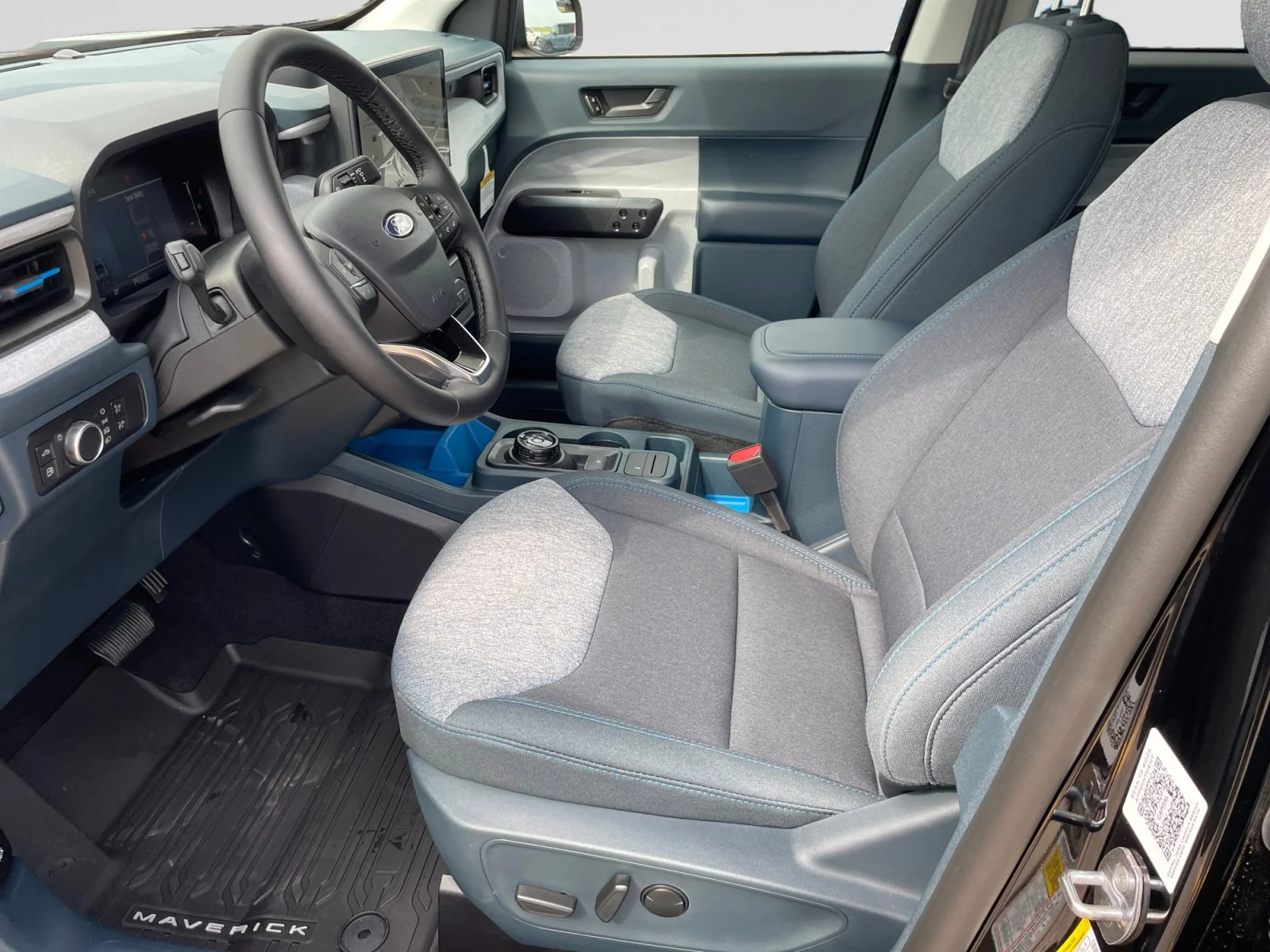 New 2026 Shadow Black Ford XLT image 13