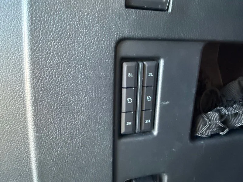 Used 2021 Black Ford XLT image 12