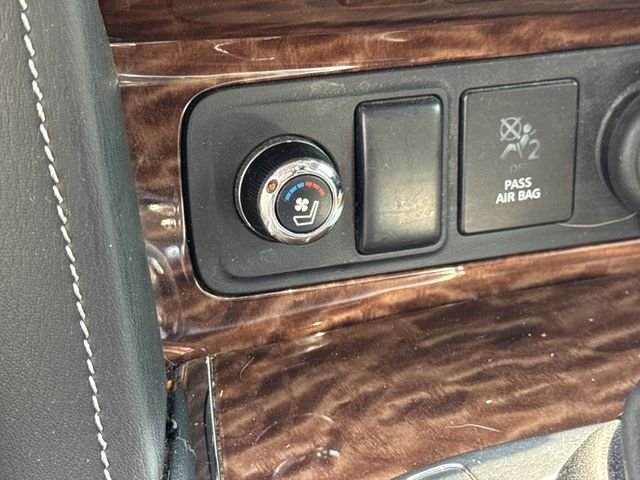 Used 2019 Blue Nissan Platinum image 39