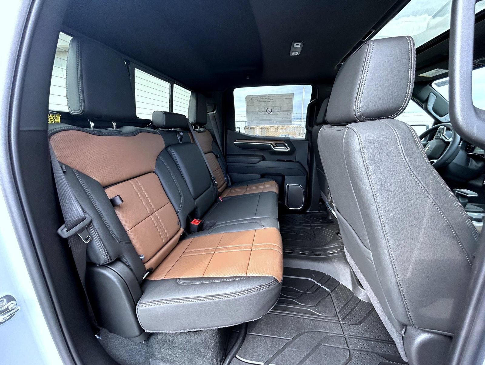 2026 Chevrolet Silverado 1500 High Country - Photo 21
