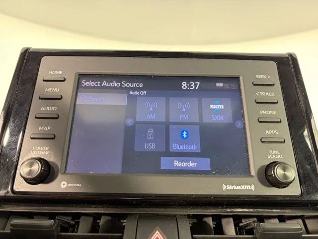 Used 2022  Toyota XLE image 23