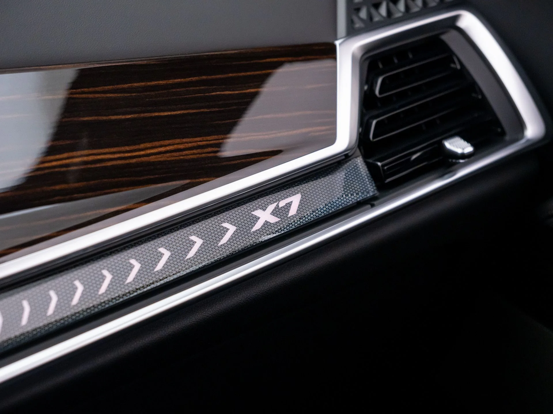 New 2027 Black BMW xDrive40i image 33
