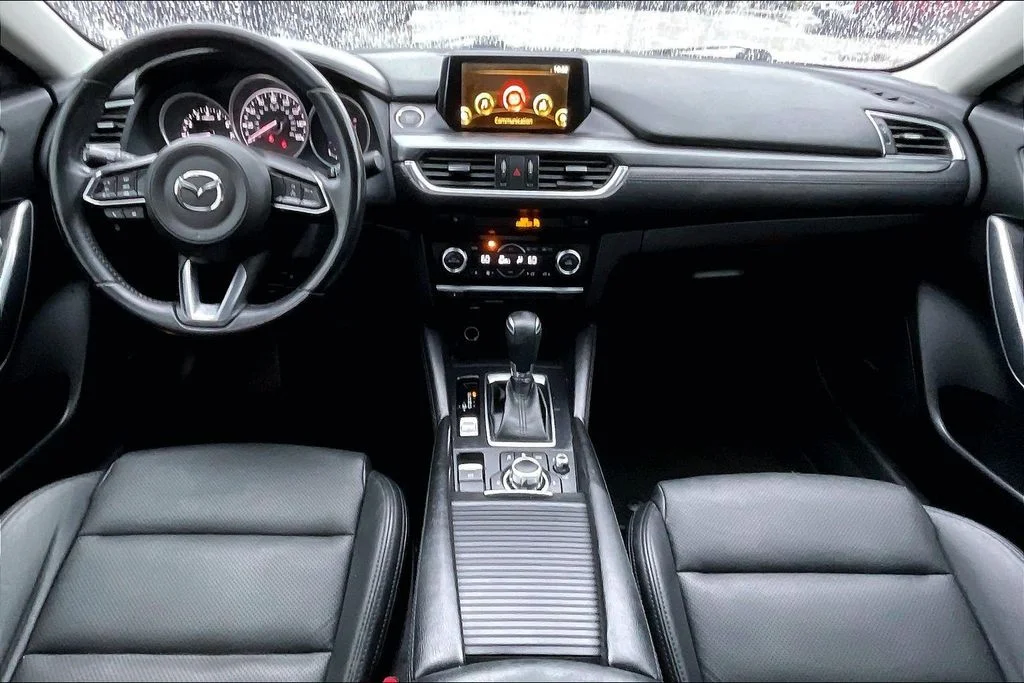 Used 2017 Silver Mazda Touring image 7