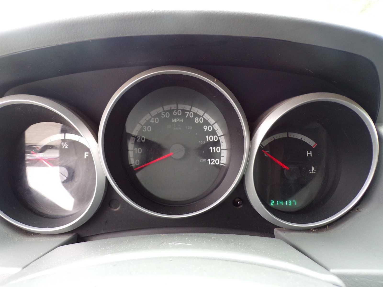 Used 2010  Dodge SE image 11